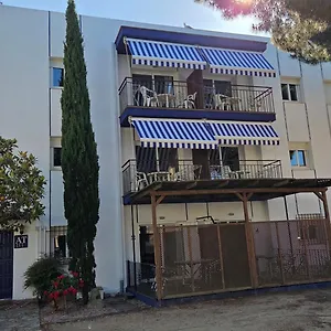 https://apartaments-les-roques.topcostabravahotels.com